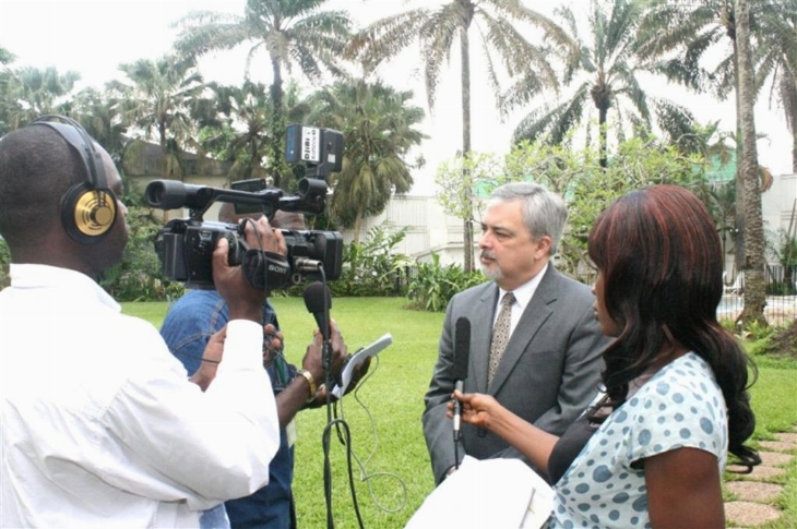 Phillip Carter, ambassadeur des USA : 